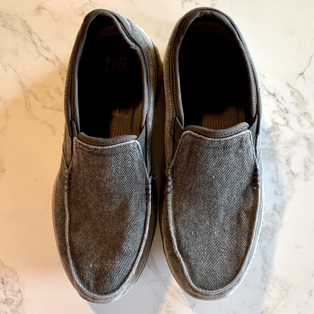 Men’s Skechers Memory Foam Sz 12